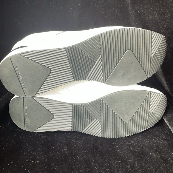 MICHAEL KORS CROC LEATHER LOGO HIGH TOP PLATFORM SNEAKERS - 8.5 - NEW !!๐ฅ๐ - Picture 10 of 12